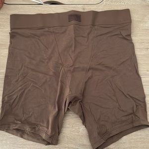 SKIMS soft lounge boxer BRAND NEW NEVER WORN